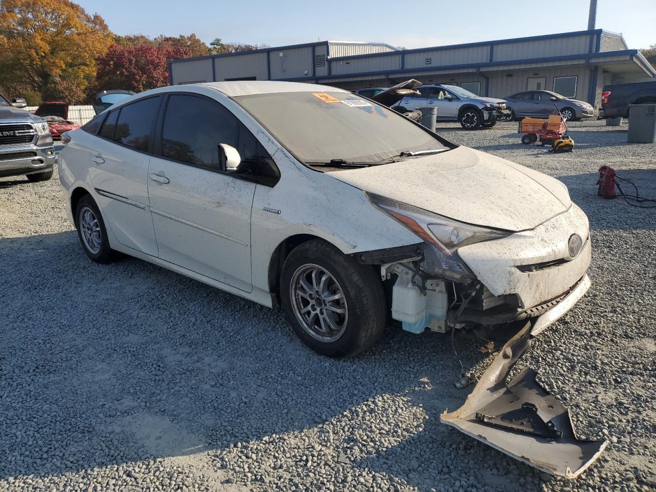2017 Toyota Prius - Image 4