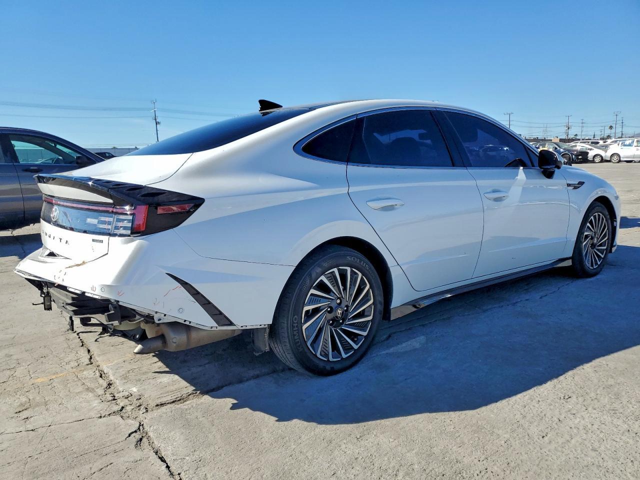 2024 Hyundai Sonata Hybrid - Фото 3