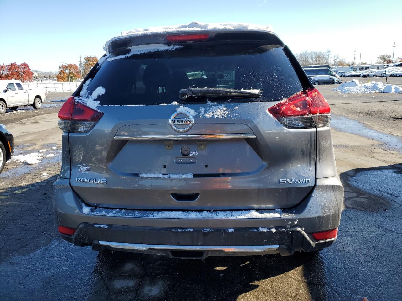 2018 Nissan Rogue S - Фото 6