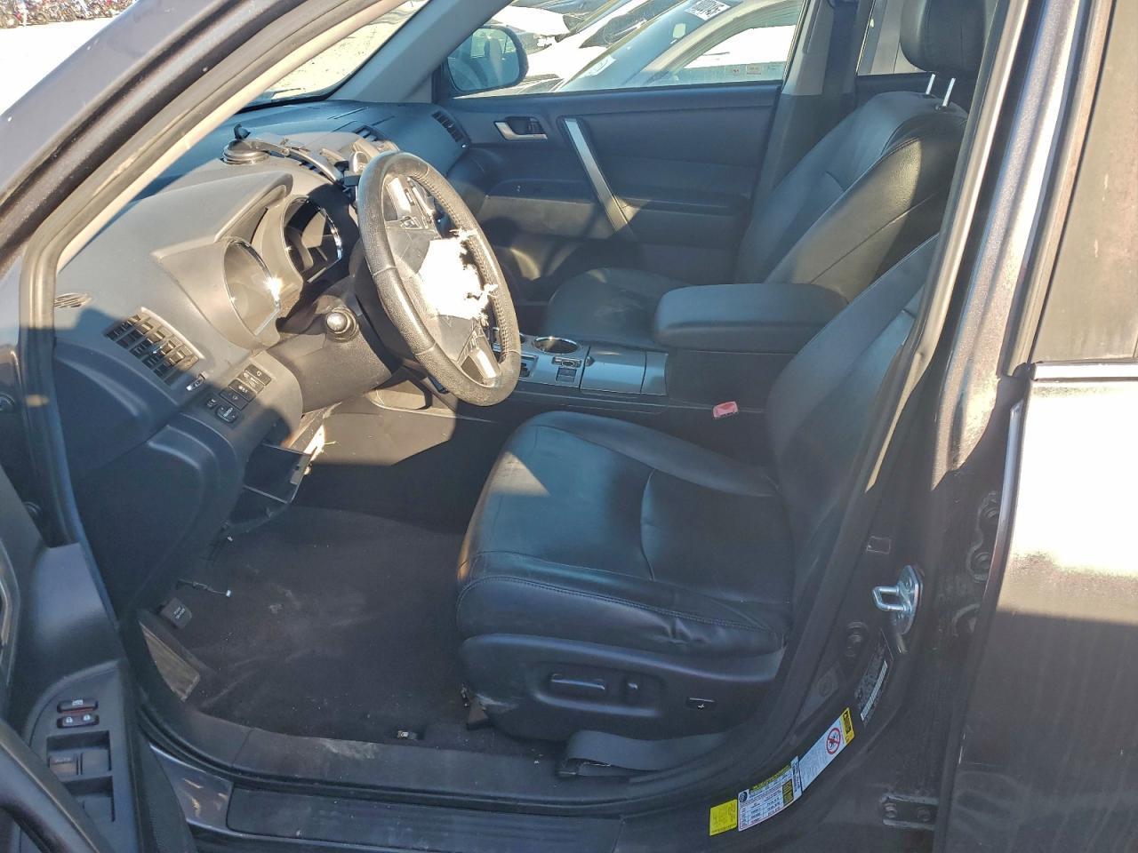 2013 Toyota Highlander Base - Image 7