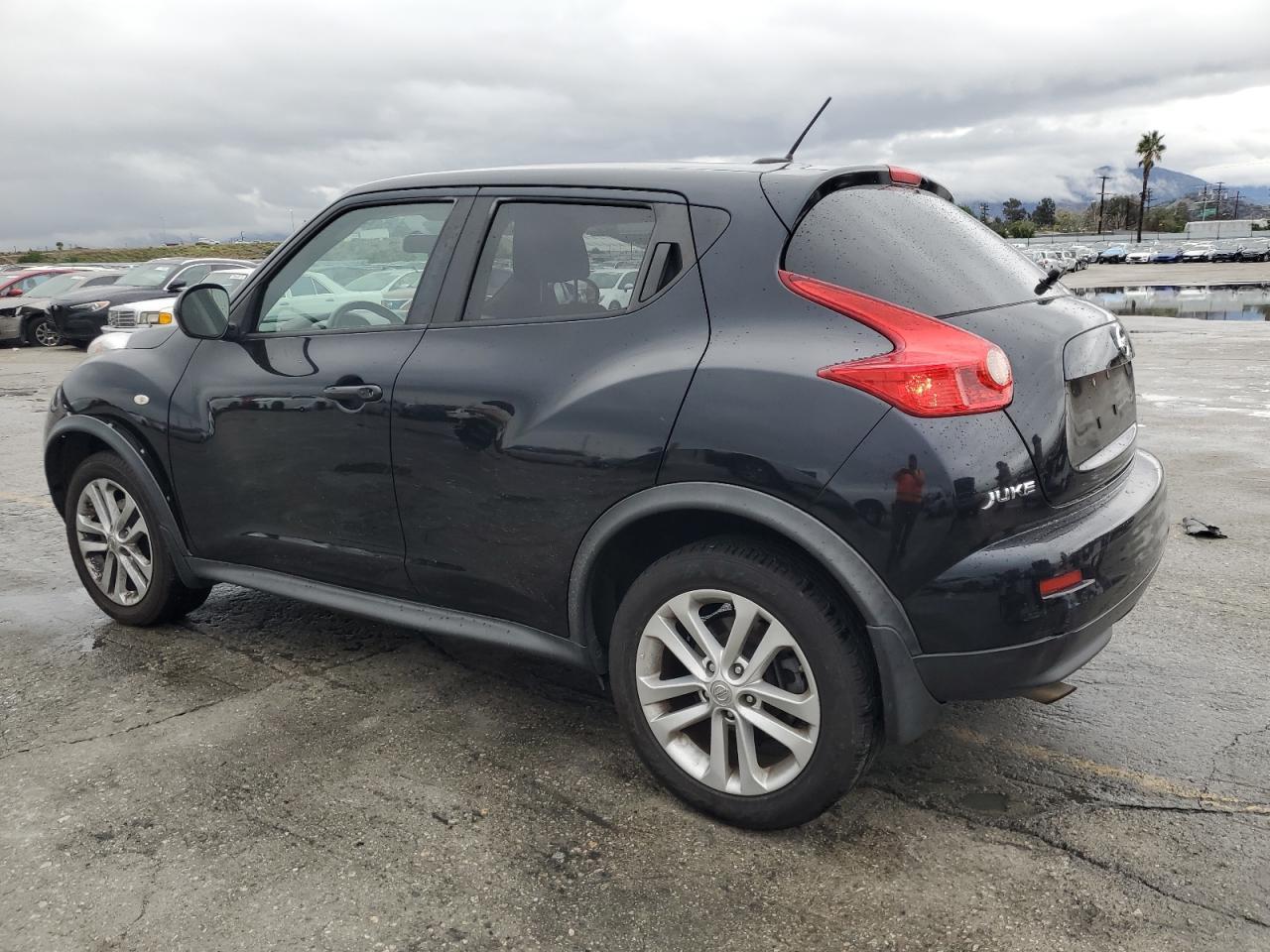 2013 Nissan Juke S - Image 2