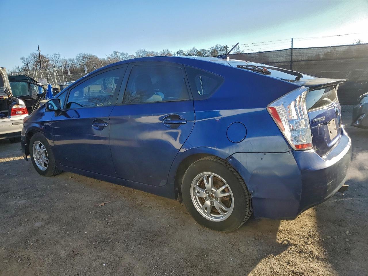 2010 Toyota Prius - Фото 2
