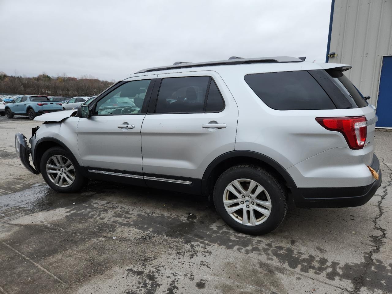 2018 Ford Explorer Xlt - Image 2