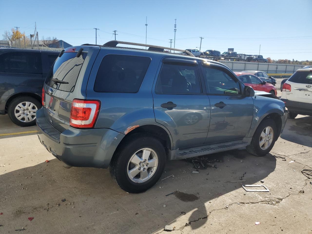2010 Ford Escape Xlt - Image 3