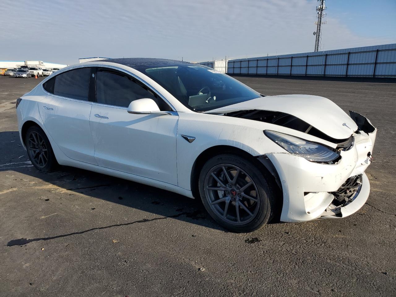 2019 Tesla Model 3 - Фото 4