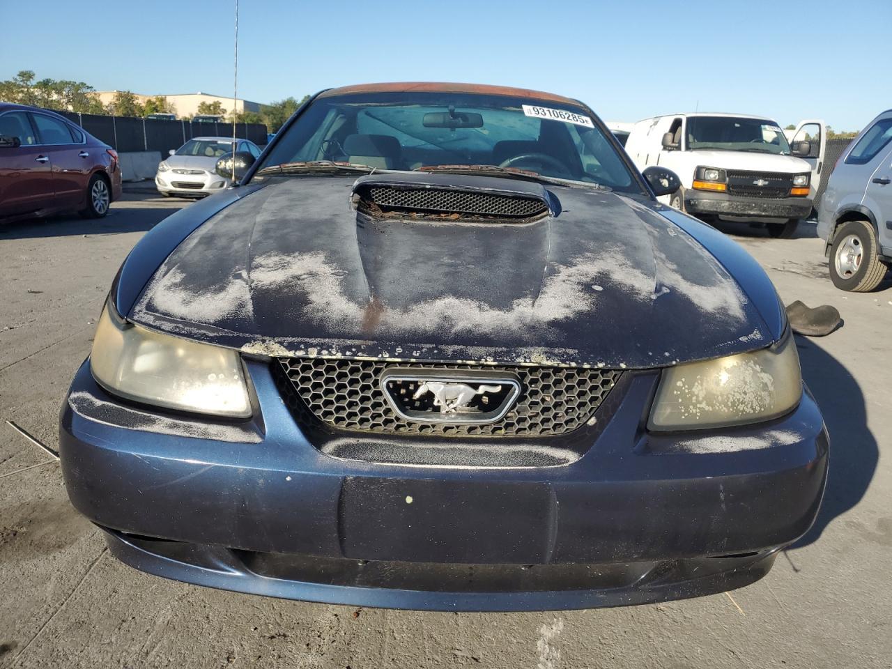 2003 Ford Mustang - Image 5