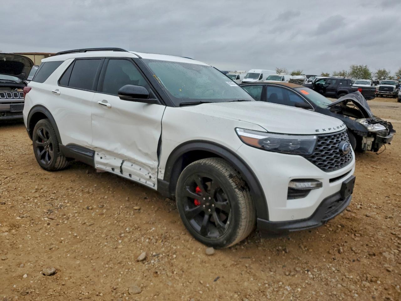 2023 Ford Explorer St - Фото 4