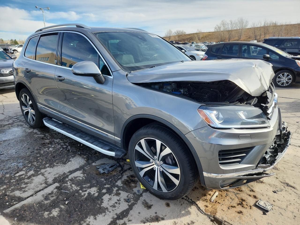 2017 Volkswagen Touareg Wolfsburg - Фото 4