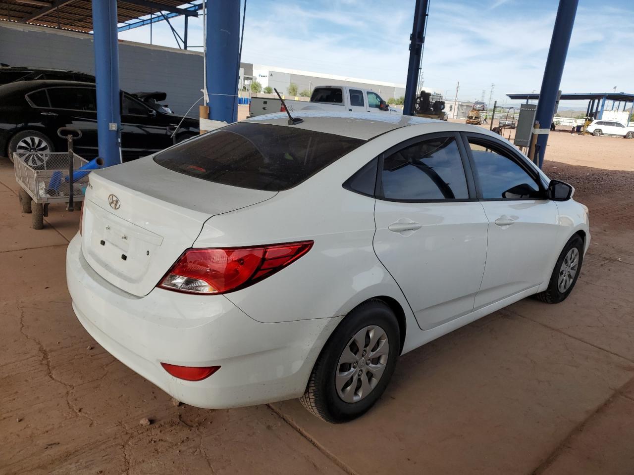 2016 Hyundai Accent Se - Image 3