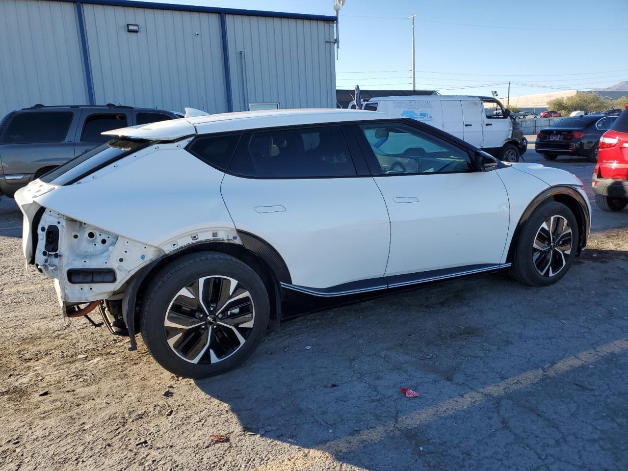 2022 Kia Ev6 Light - Фото 3