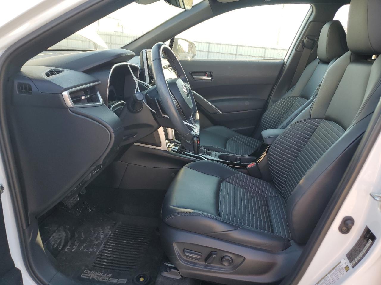 2023 Toyota Corolla Cross Le - Фото 7