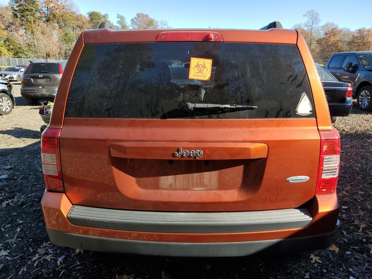 2012 Jeep Patriot Latitude - Фото 6