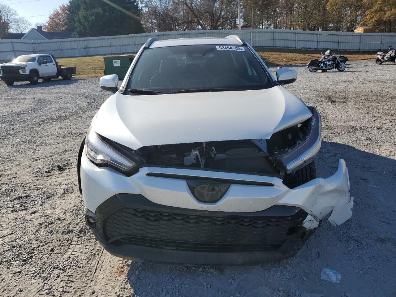 2023 Toyota Corolla Cross Le - Фото 5