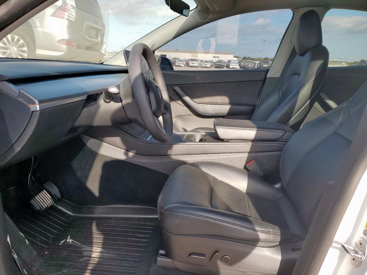 2022 Tesla Model Y - Фото 7