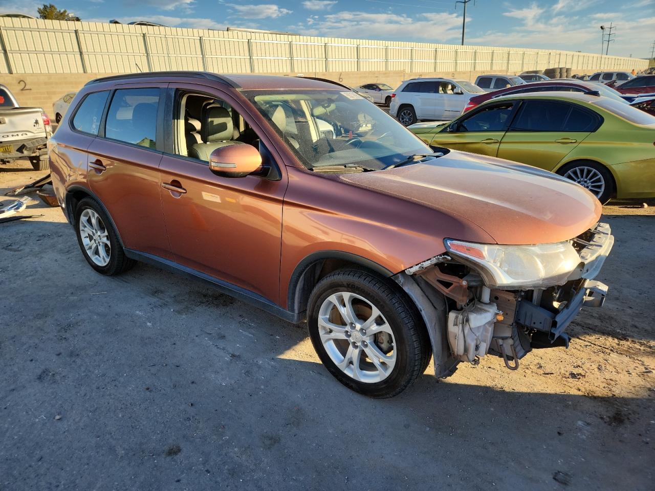 2015 Mitsubishi Outlander Se - Фото 4