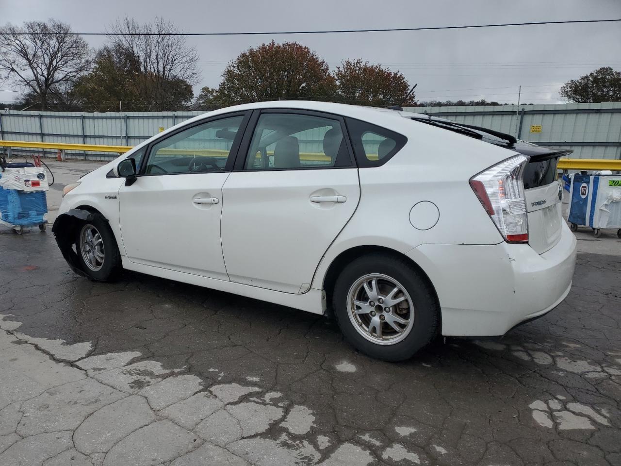 2010 Toyota Prius - Фото 2