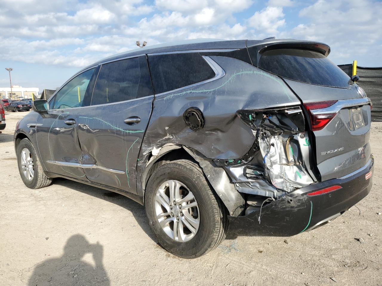 2020 Buick Enclave Essence - Фото 2