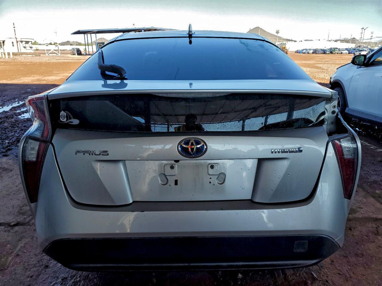 2016 Toyota Prius - Image 6