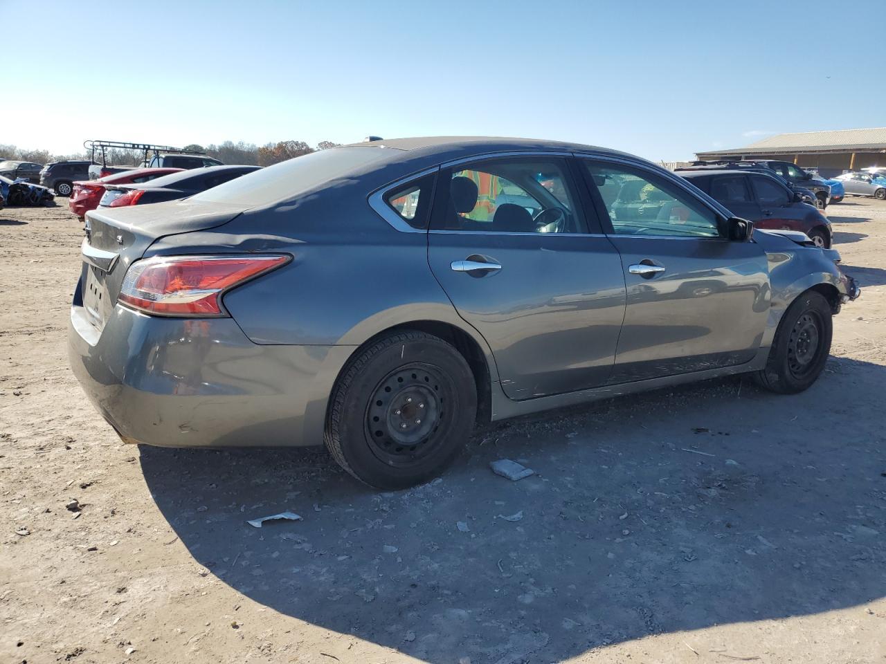 2015 Nissan Altima 2.5 - Фото 3