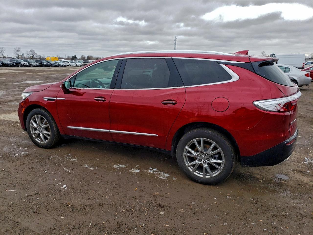 2024 Buick Enclave Essence - Image 2