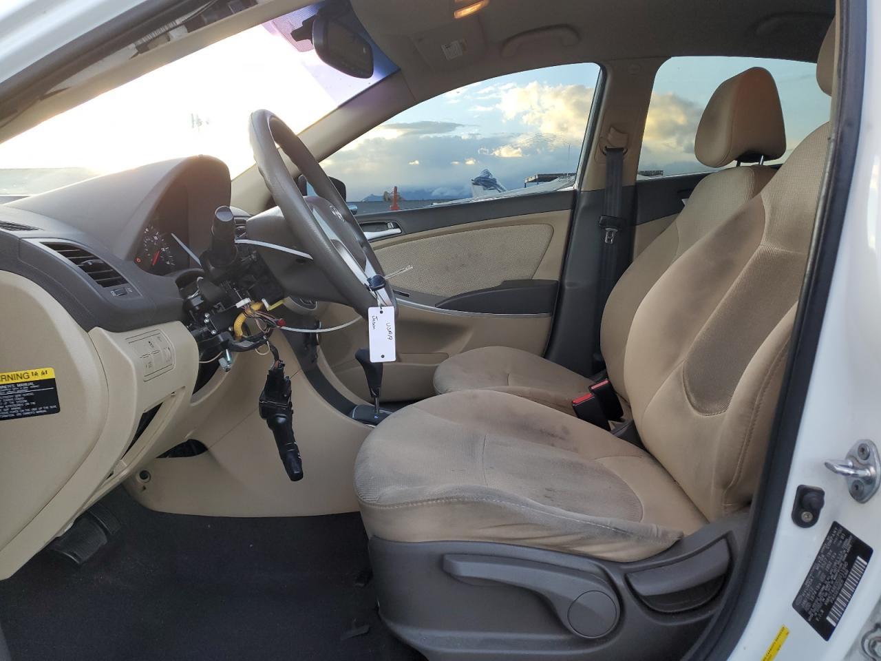 2012 Hyundai Accent Gls - Фото 7