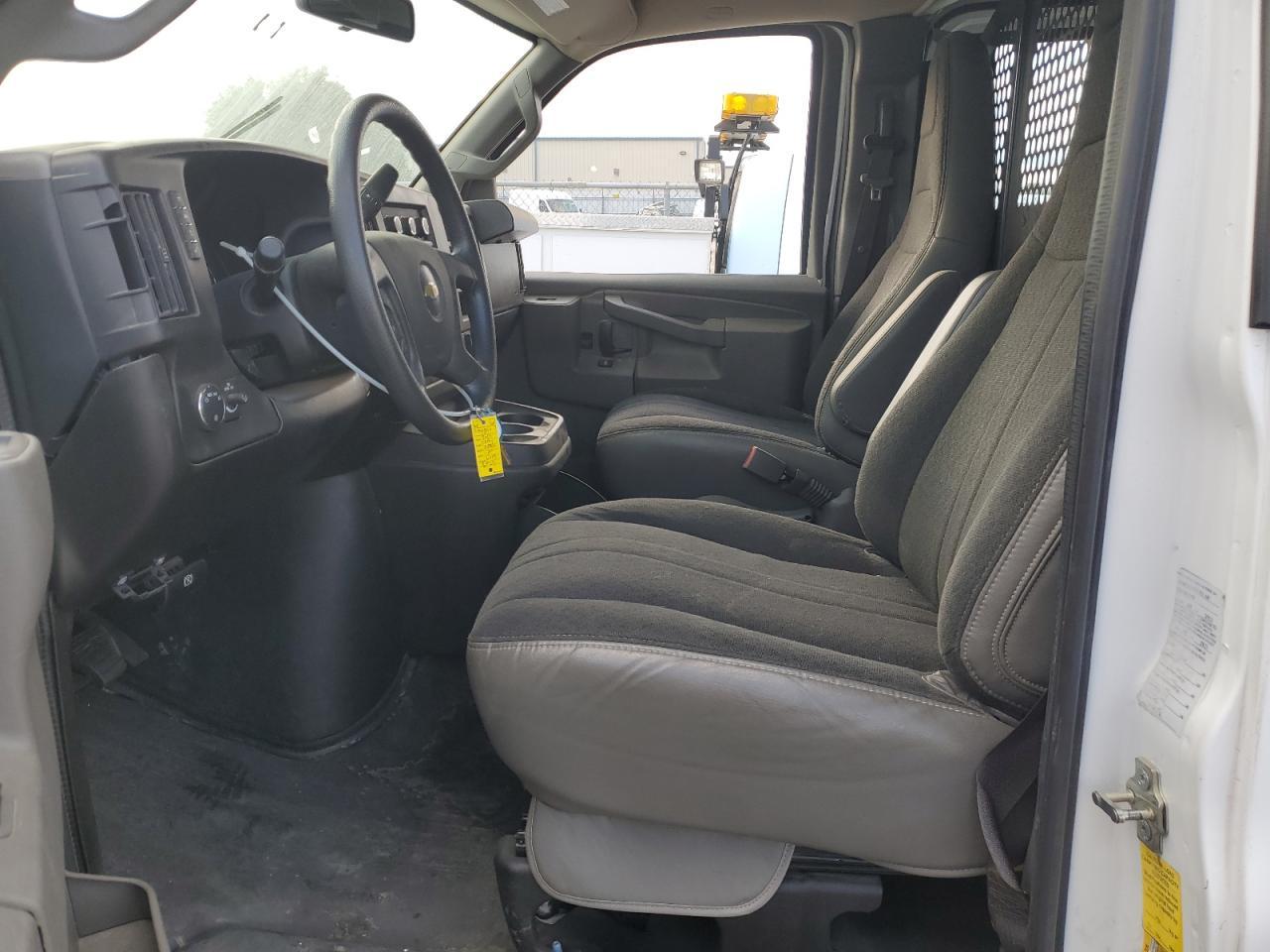 2023 Chevrolet Express 2500 Delivery Van - Фото 7