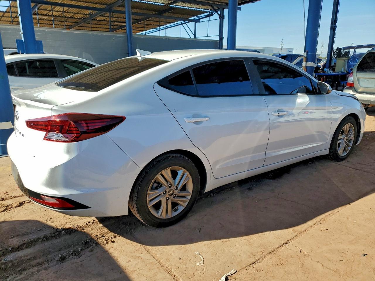 2020 Hyundai Elantra Value Edition - Фото 3