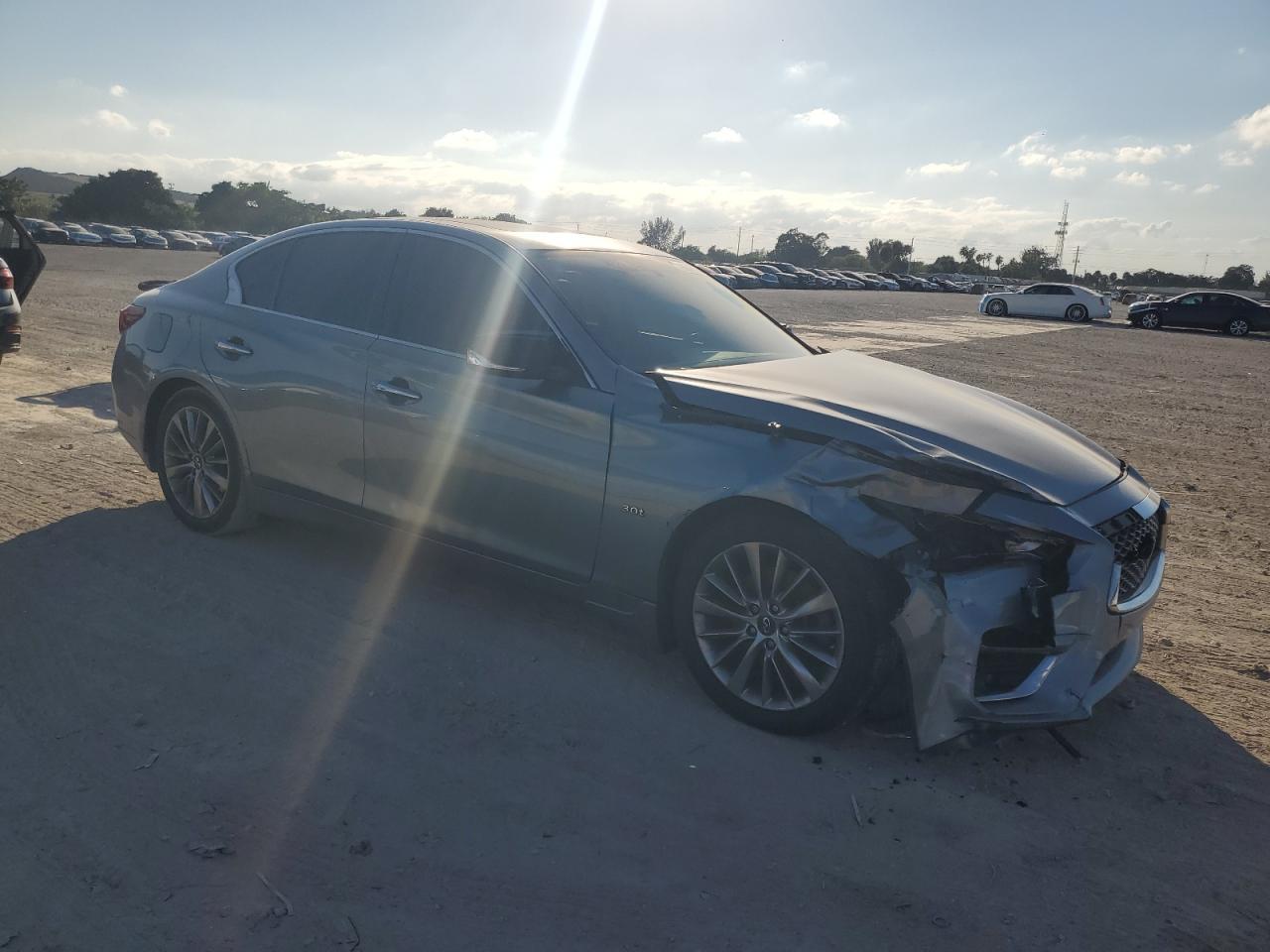 2019 Infiniti Q50 Luxe - Image 4