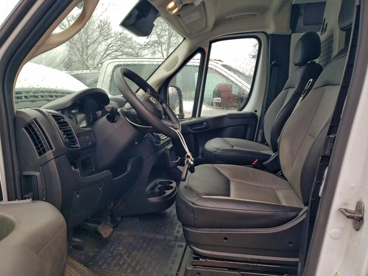 2023 Ram Promaster Delivery Van - Image 7