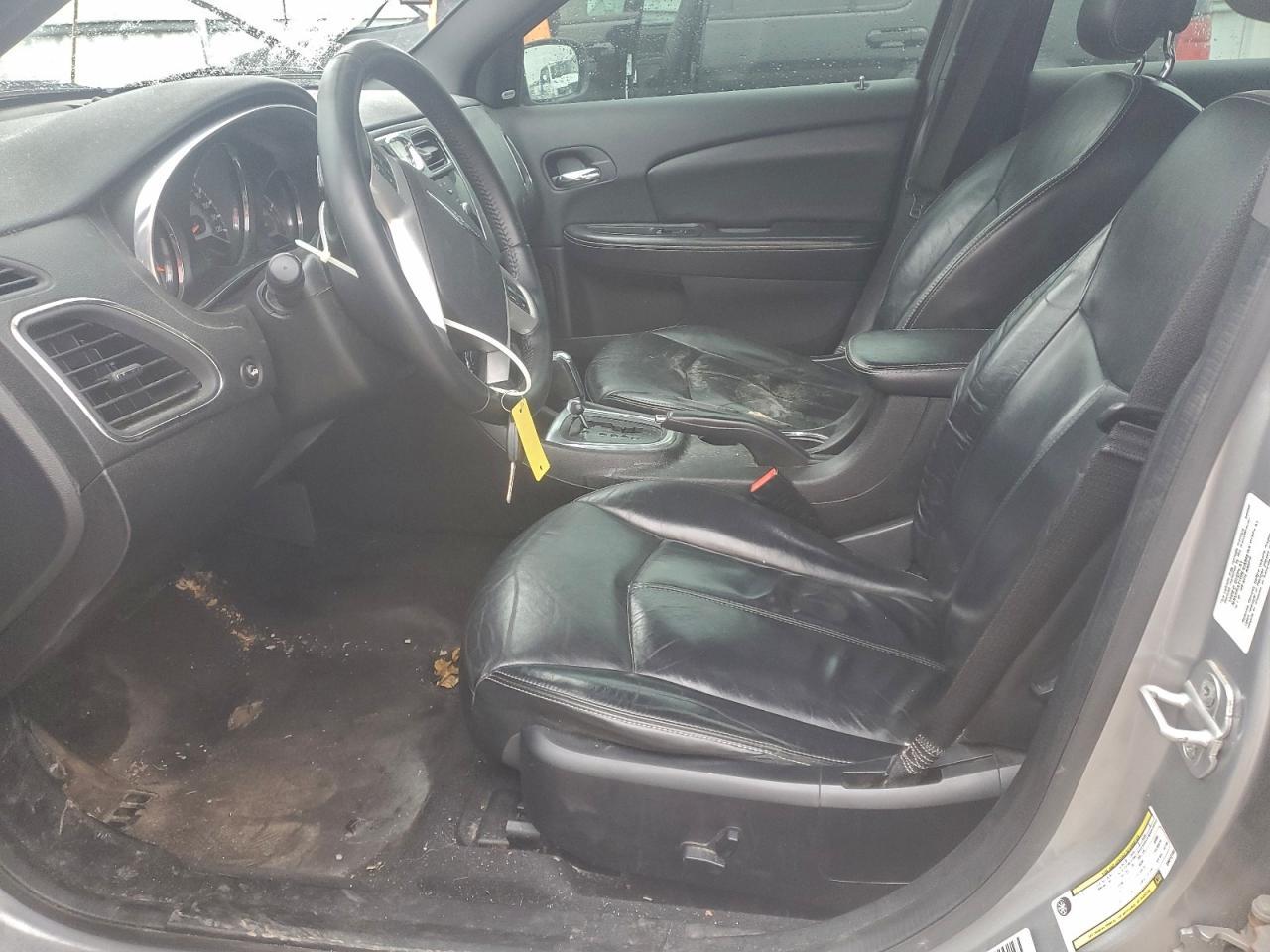 2013 Chrysler 200 Limited - Фото 7