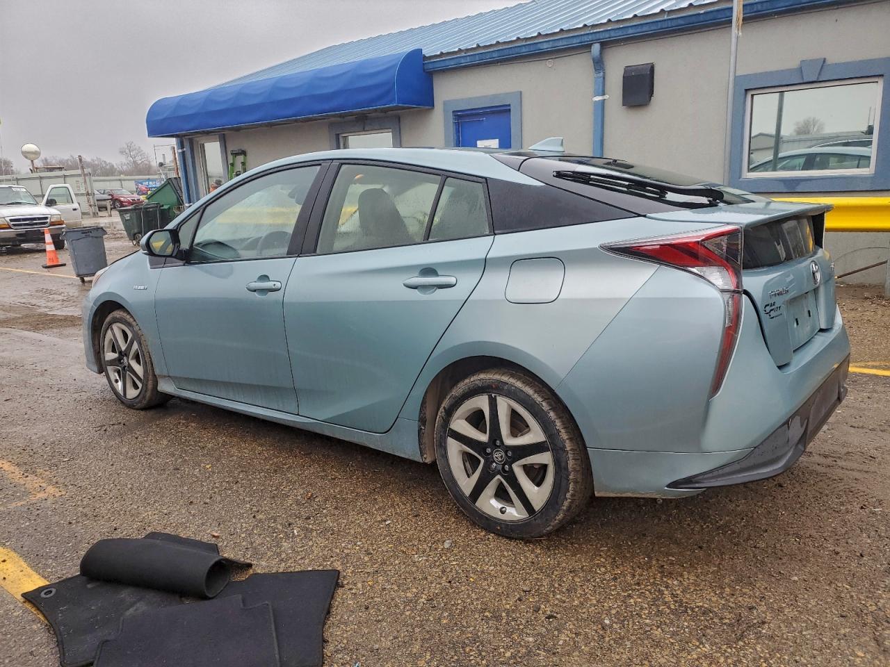 2016 Toyota Prius - Фото 2