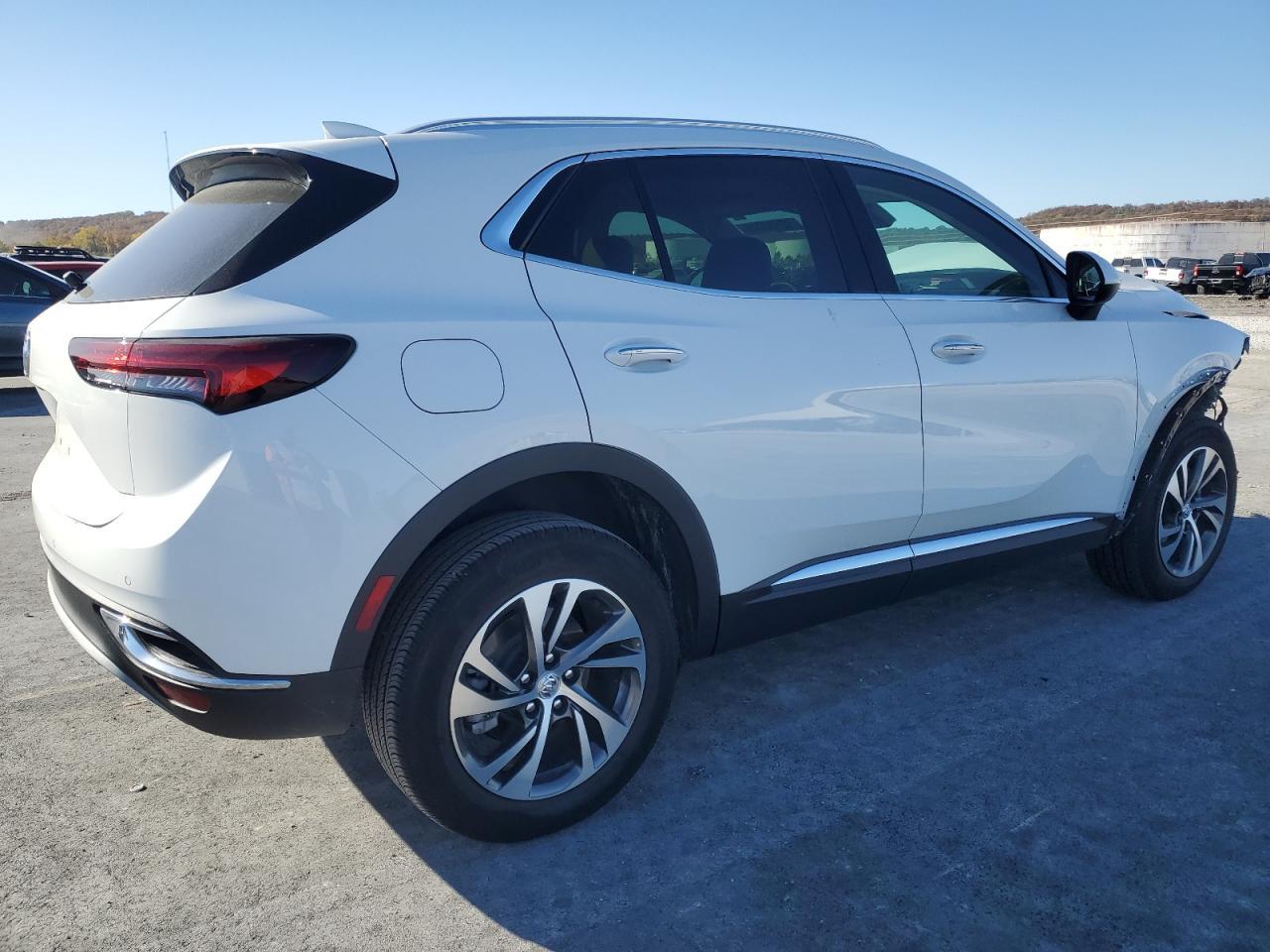 2023 Buick Envision Essence - Фото 3