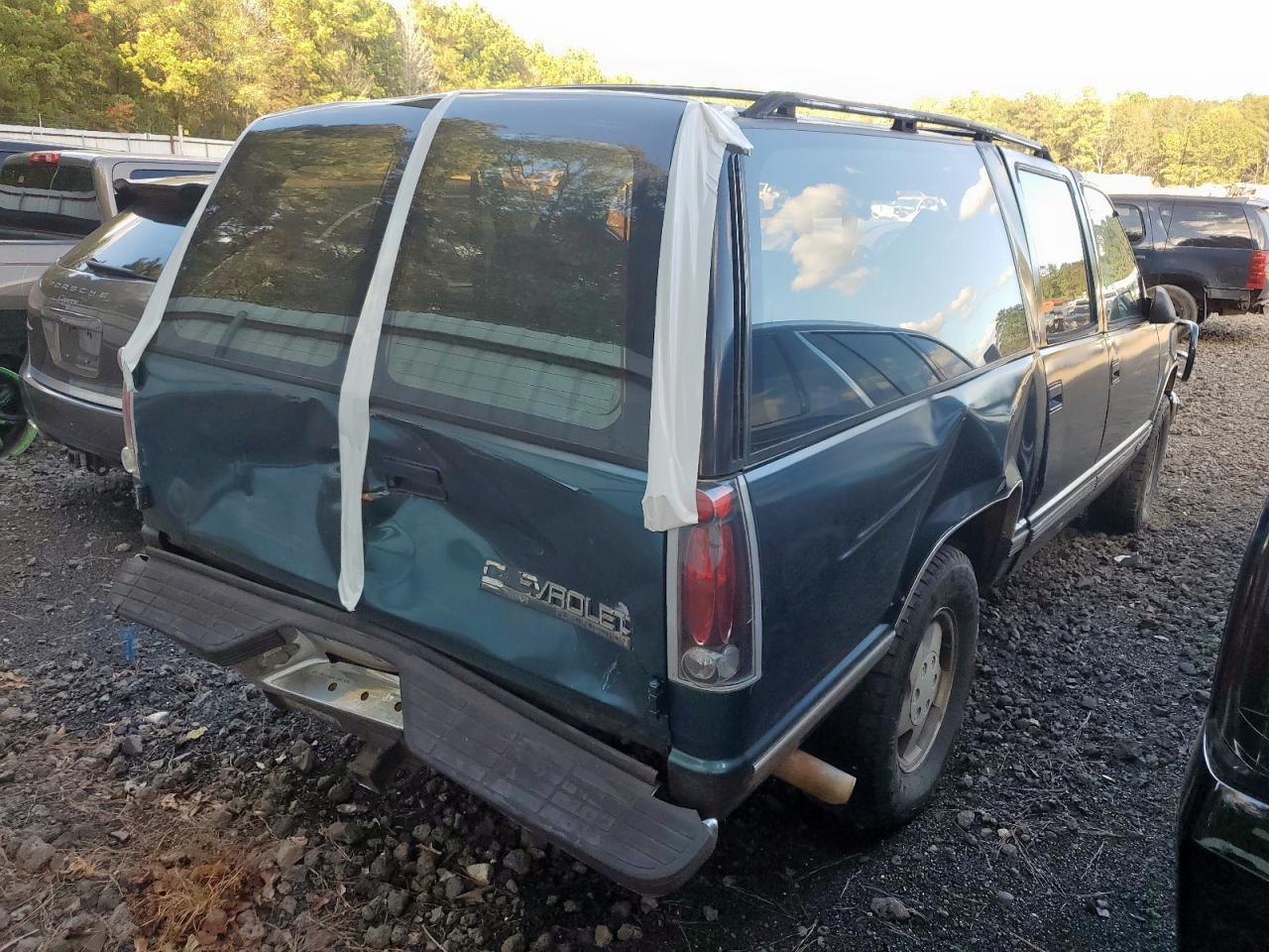 1992 Chevrolet Suburban K1500 - Image 3