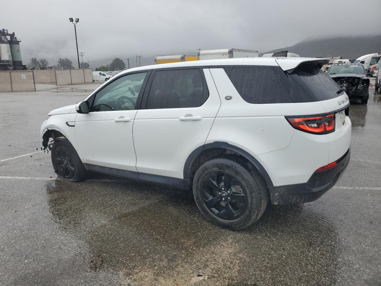 2023 Land Rover Discovery Sport S - Фото 2