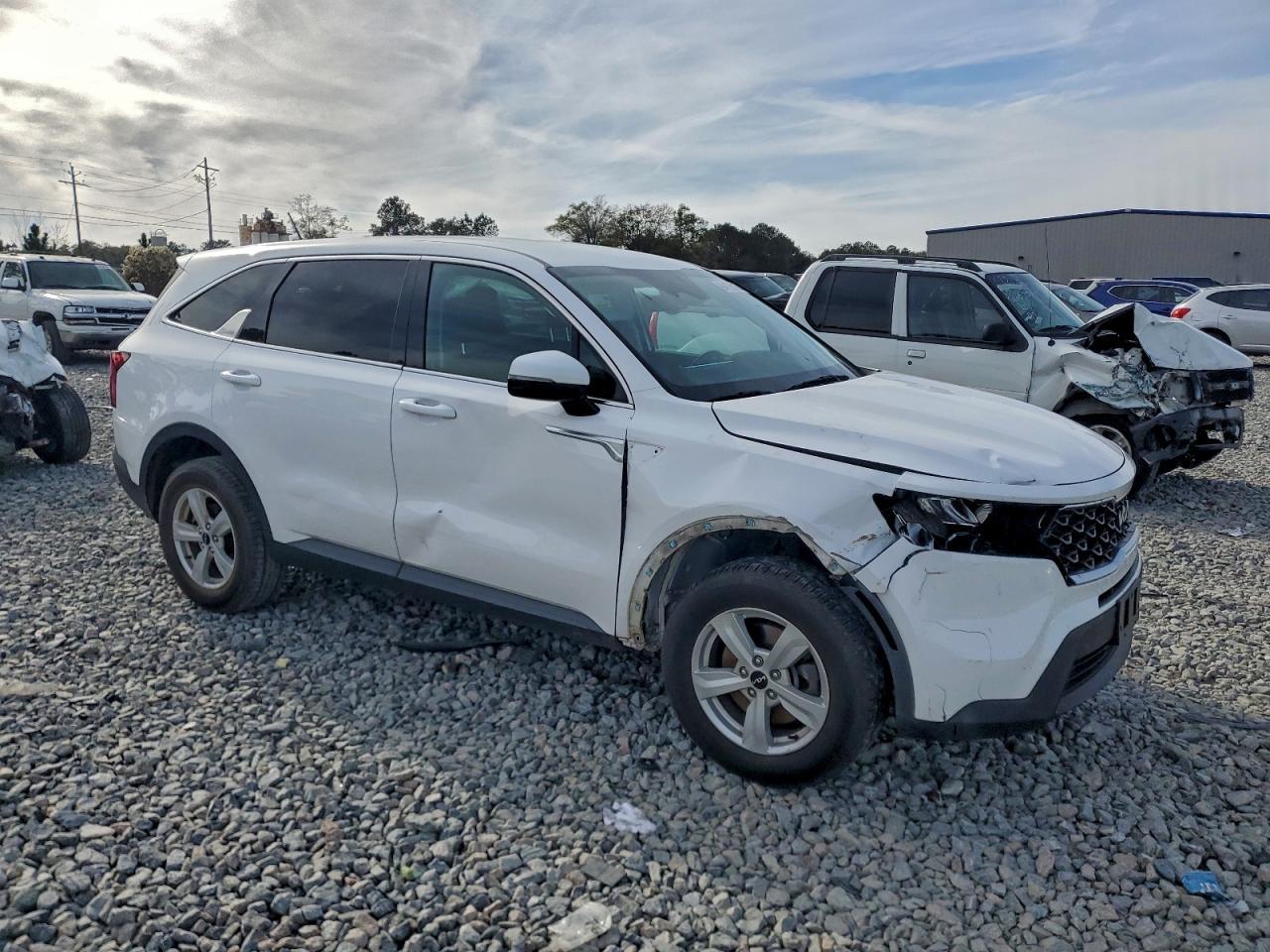 2022 Kia Sorento Lx - Image 4