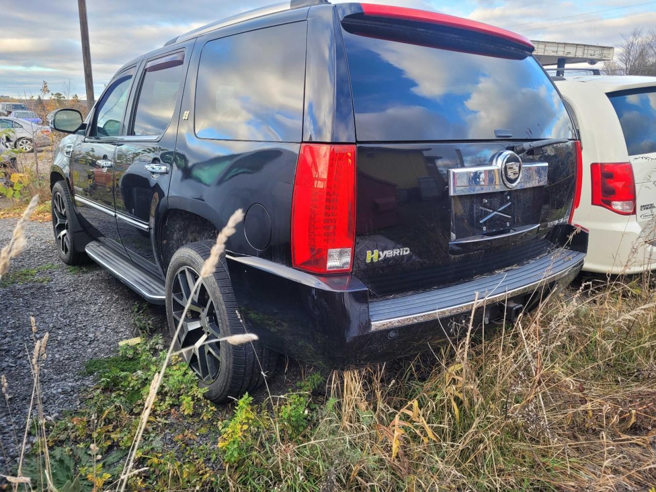 2011 Cadillac Escalade Hybrid - Фото 3