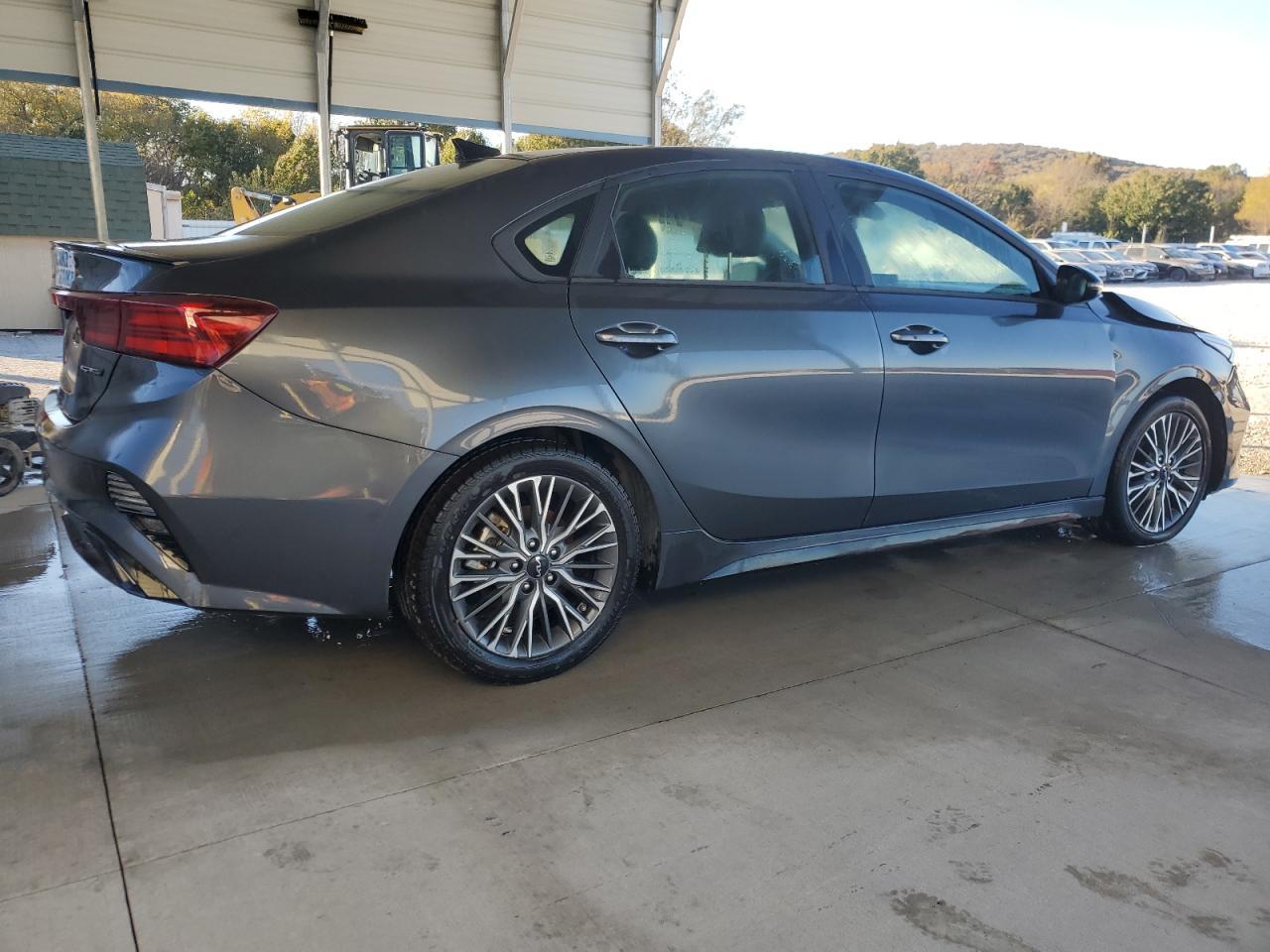 2024 Kia Forte Gt Line - Image 3