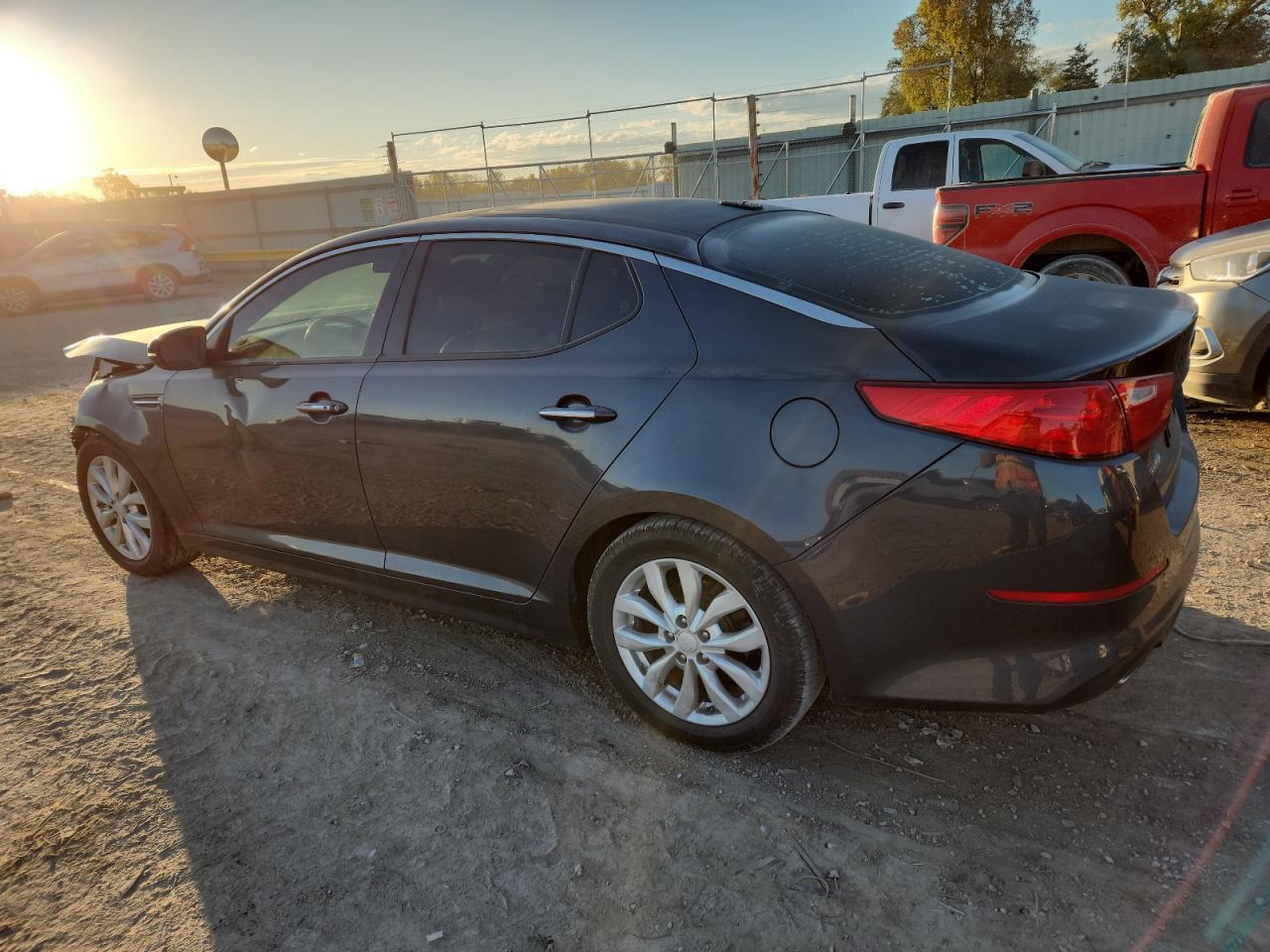 2015 Kia Optima Ex - Image 2