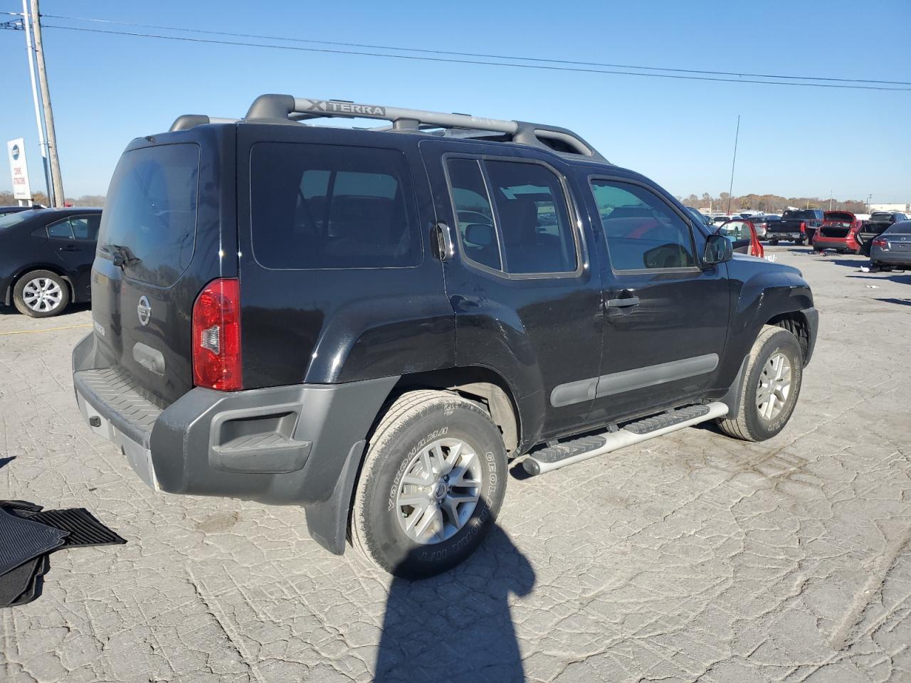 2015 Nissan Xterra X - Фото 3