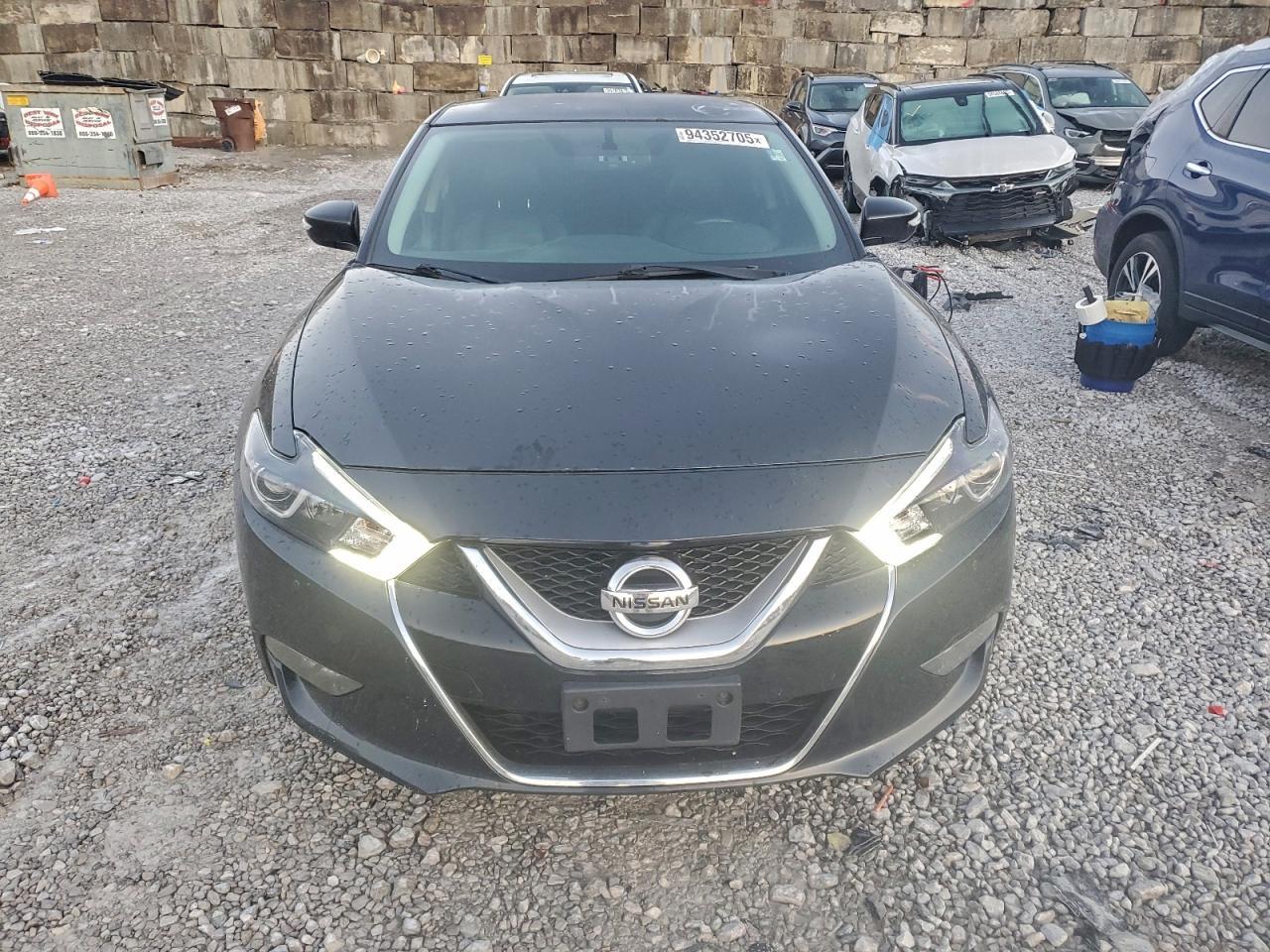 2017 Nissan Maxima 3.5S - Image 5