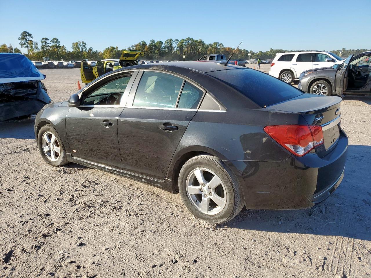 2014 Chevrolet Cruze Lt - Image 2