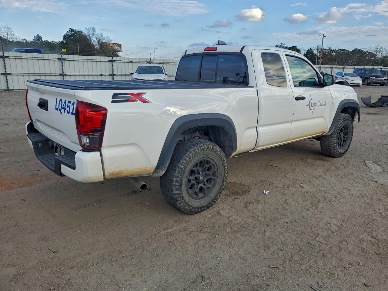 2022 Toyota Tacoma Access Cab - Фото 3