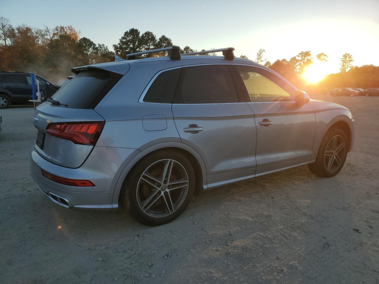 2019 Audi Sq5 Premium Plus - Фото 3