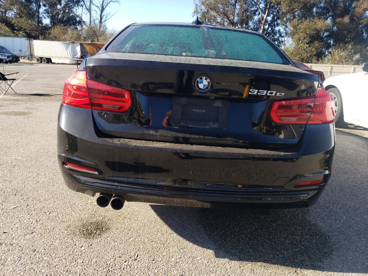 2018 BMW 330E - Фото 6