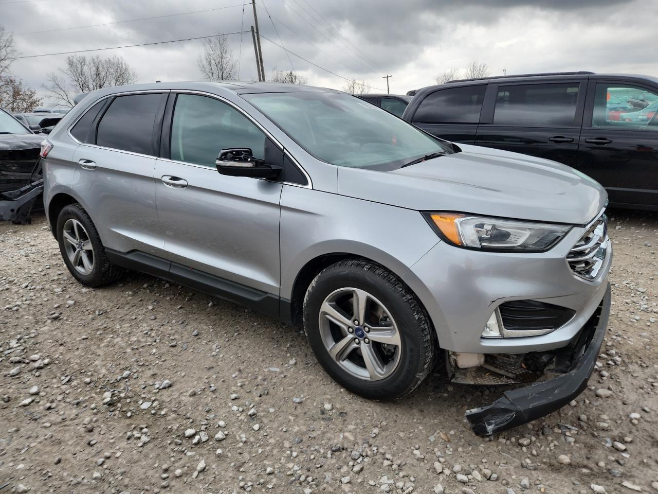 2020 Ford Edge Sel - Фото 4