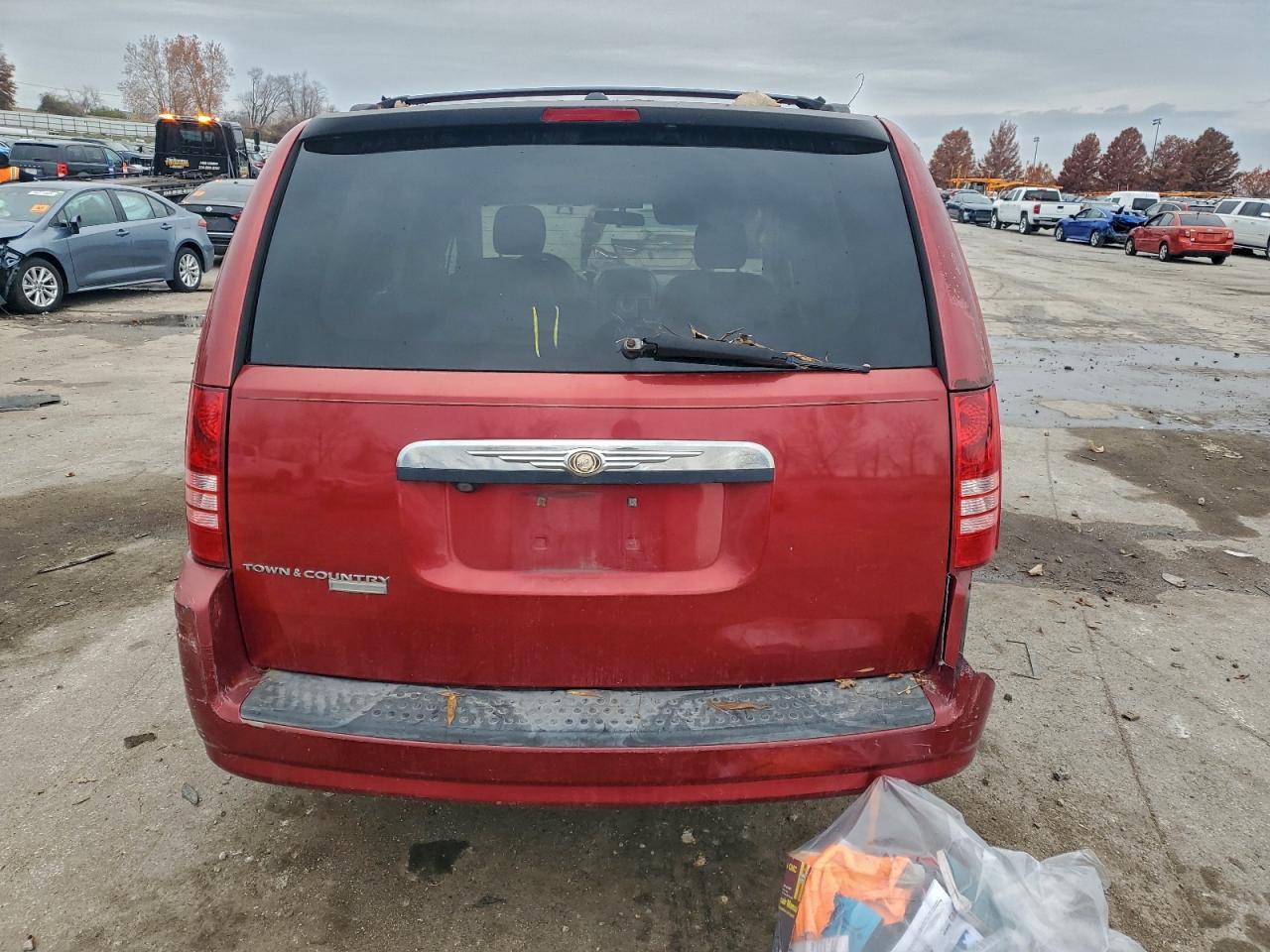 2008 Chrysler Town & Country Touring - Фото 6