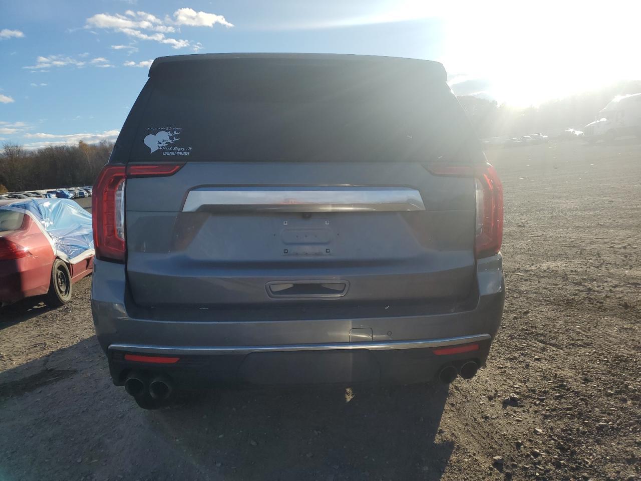 2022 GMC Yukon Denali - Фото 6