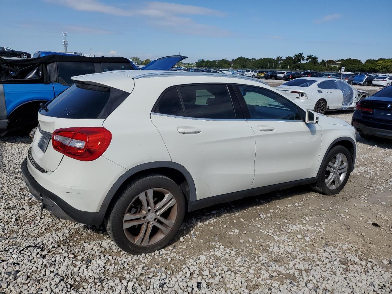 2017 Mercedes-Benz Gla 250 - Image 3