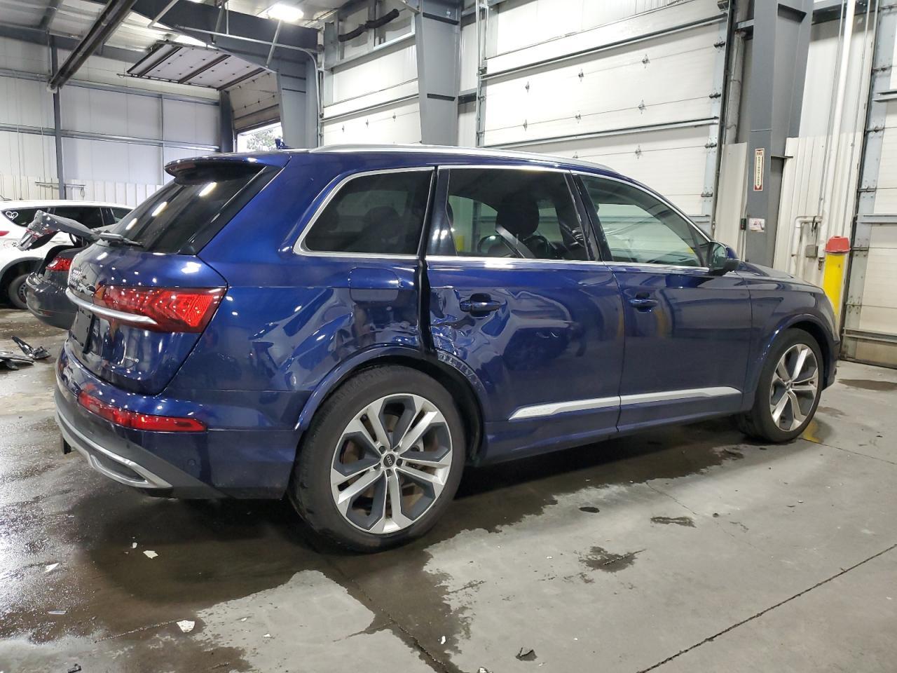 2021 Audi Q7 Premium Plus - Фото 3