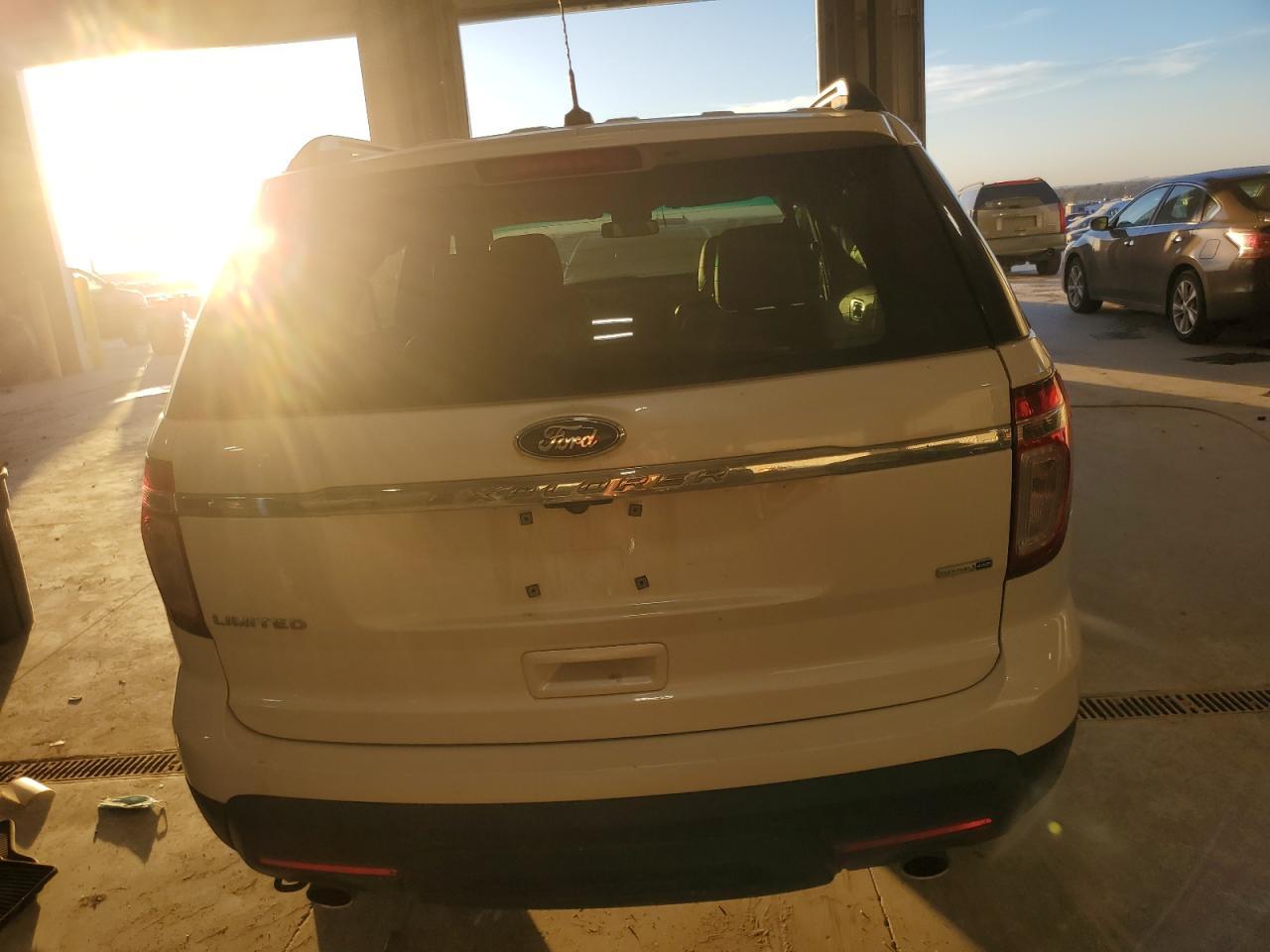 2014 Ford Explorer - Фото 6
